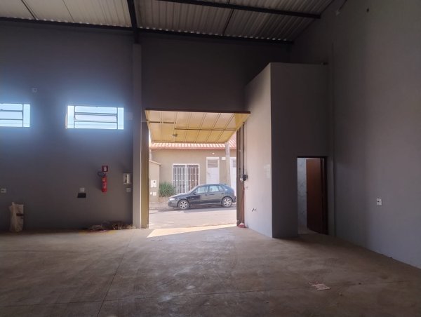 Alugar barracao centro em ibiraci